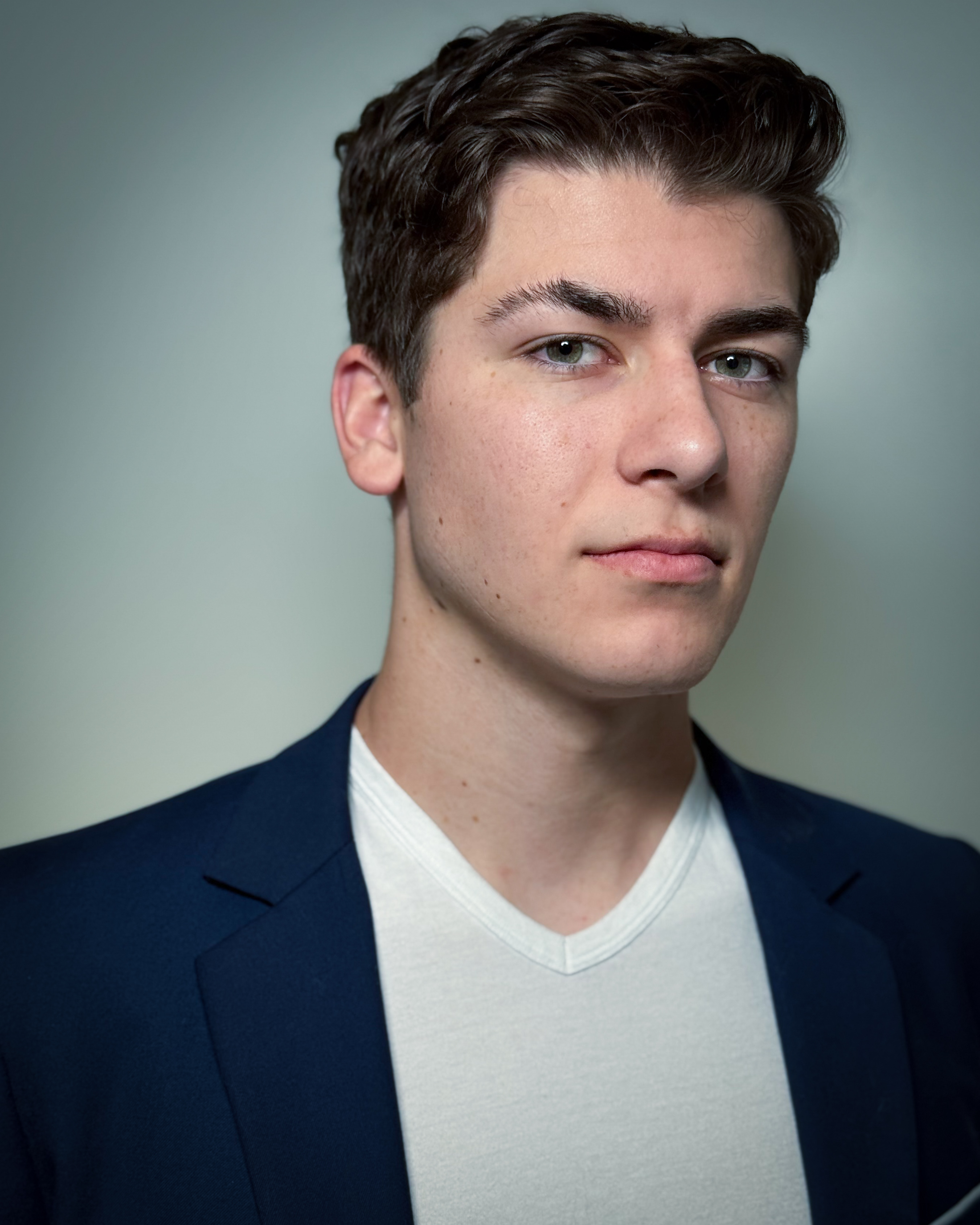 Drew Nicholas headshot 02